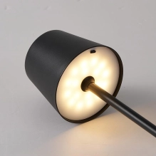 Cordless restaurant table LED lamp for indoor and outdoor